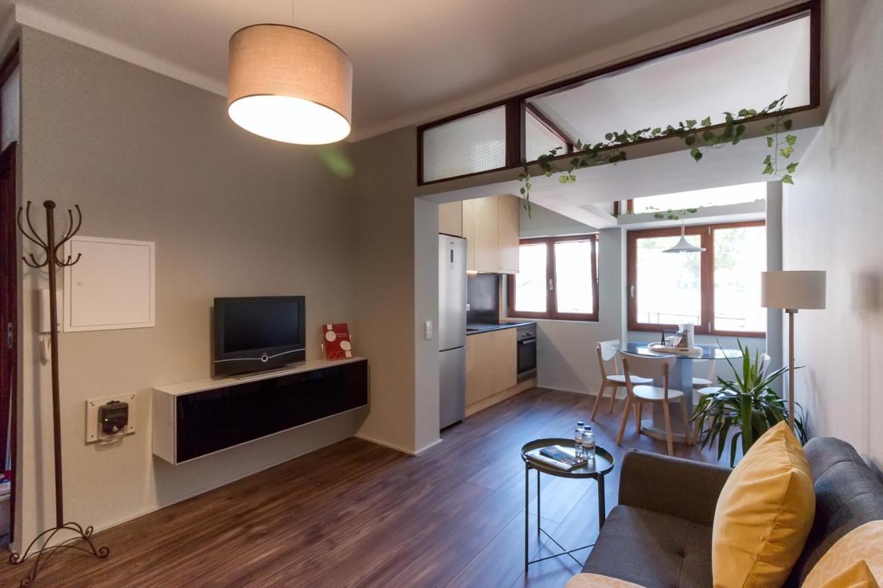 Family Trindad Flat Apartment Порто Екстериор снимка